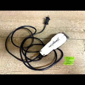 Wahl Sterling 1 plus clipper (broken housing) works great otherwise